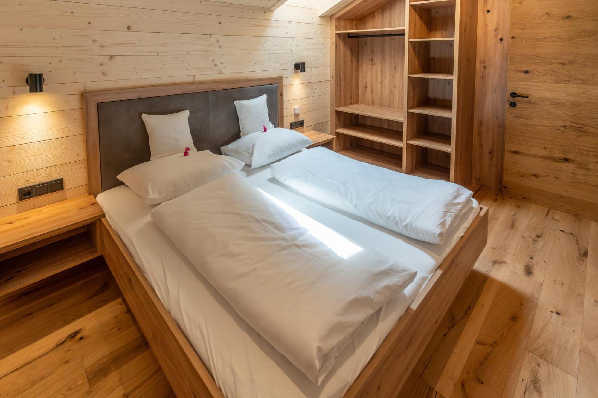 Madlhof Aparthotel *